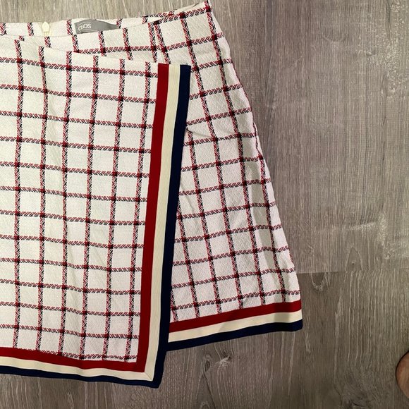 ASOS Wrap Plaid Asymmetrical Mini Skirt NWOT - Picture 5 of 8